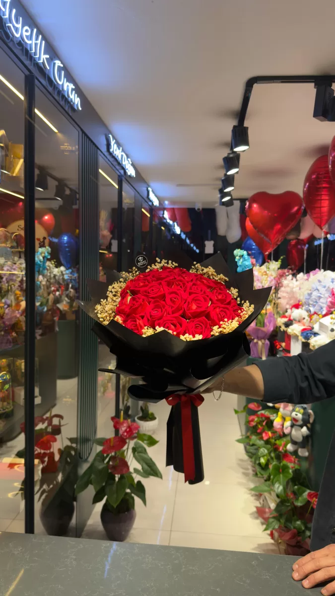 30'lu Kırmızı Yapay Kadife Gül Buketi