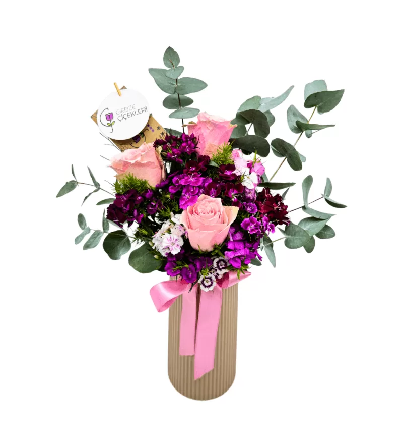 Blushing Pembe Güller Ve Hüsnuyusuflar