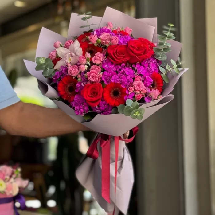 Flora Romance