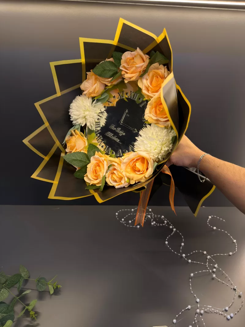 Işıklı Ve Aynalı Yapay Buket
