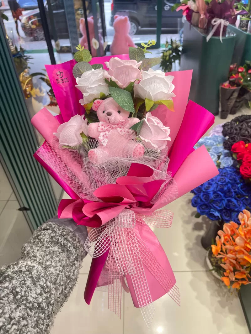 Pembe Ayıcıklı Yapay Gül Buketi